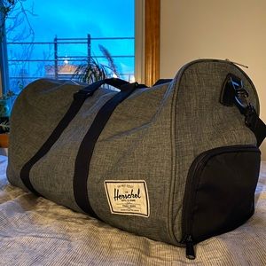 Herschel Supply duffle bag
